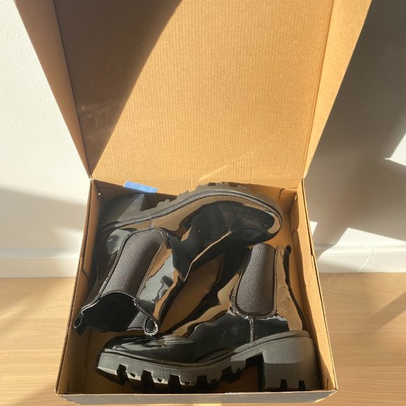 JustFab Black Roonie Bootie - Picture 6 of 6